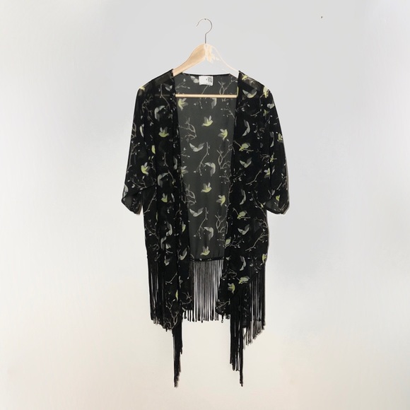 Beautiful Women’s Bird Print Tunic - One Fashion by Vero Moda - Picture 1 of 5